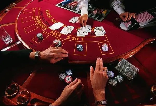 Platform slot7777 mengintegrasikan esports dan slot Interface slot7777 menampilkan informasi esports dan slot games